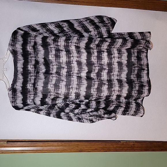 Blouse - Picture 3 of 3